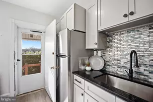 22 E Pastorius St, Philadelphia, PA 19144 - Photo 14