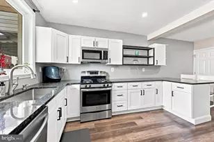 4253 Houghton St, Philadelphia, PA 19128 - Photo 12