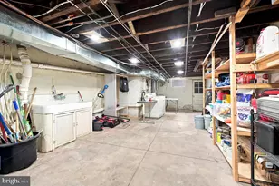 4253 Houghton St, Philadelphia, PA 19128 - Photo 18