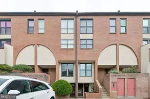 214 N 22nd St, Philadelphia, PA 19103 - Photo 1
