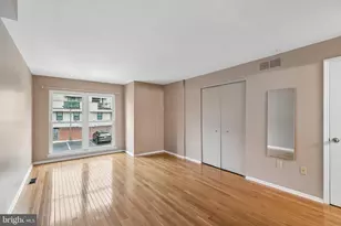 214 N 22nd St, Philadelphia, PA 19103 - Photo 12