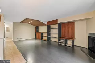 214 N 22nd St, Philadelphia, PA 19103 - Photo 6