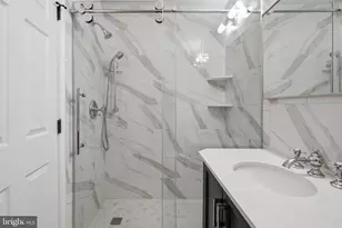 700 S 13th St, Philadelphia, PA 19147 - Photo 8