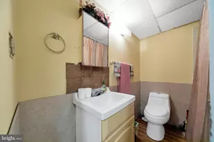 1442 N 59th St, Philadelphia, PA 19151 - Photo 28