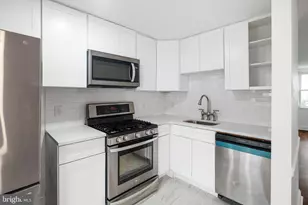 1337 Pennington Rd, Philadelphia, PA 19151 - Photo 6