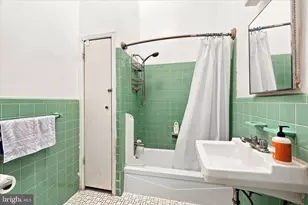 1807 Spruce St, Philadelphia, PA 19103 - Photo 12