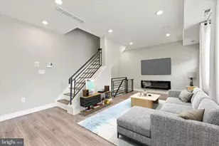 2348 Mountain St, Philadelphia, PA 19145 - Photo 4