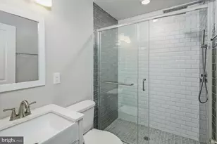2348 Mountain St, Philadelphia, PA 19145 - Photo 14