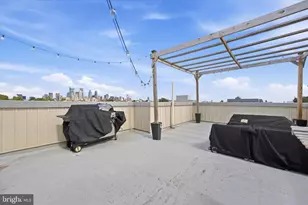 2348 Mountain St, Philadelphia, PA 19145 - Photo 22