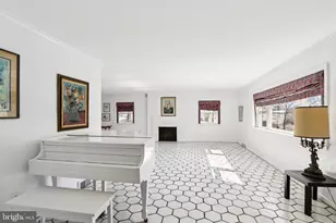 605 Arbutus St, Philadelphia, PA 19119 - Photo 10