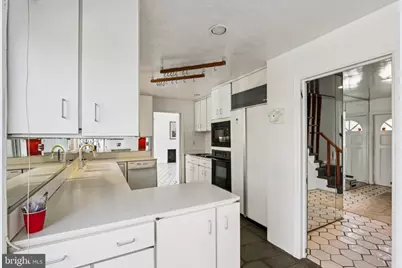 605 Arbutus Street, Philadelphia, PA 19119 - Photo 16