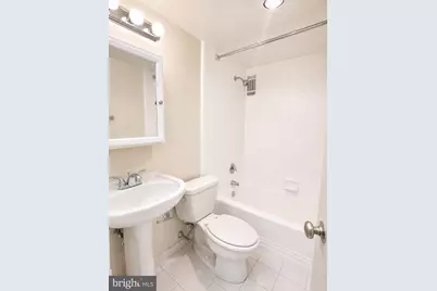 210 Locust Street #10CW, Philadelphia, PA 19106 - Photo 8