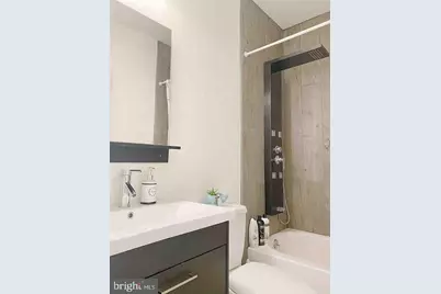 2402 Spruce Street, Philadelphia, PA 19103 - Photo 6