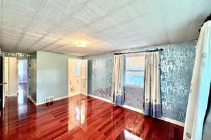 9219 Outlook Ave, Philadelphia, PA 19114 - Photo 16