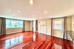 9219 Outlook Ave, Philadelphia, PA 19114 - Photo 2