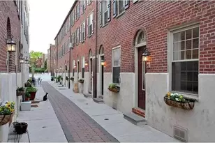 525 Fitzwater St, Philadelphia, PA 19147 - Photo 16