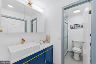 830 Lombard St, Philadelphia, PA 19147 - Photo 16