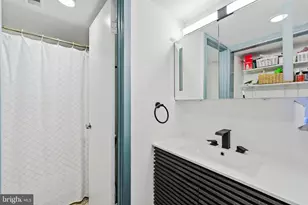 830 Lombard St, Philadelphia, PA 19147 - Photo 20