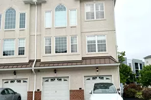 3202 Davinci Dr, Philadelphia, PA 19145 - Photo 2