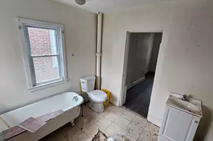 5511 N 2nd St, Philadelphia, PA 19120 - Photo 10