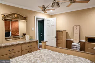 1729 Stocker St, Philadelphia, PA 19145 - Photo 14