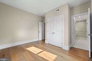 2203 Christian St, Philadelphia, PA 19146 - Photo 22