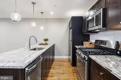1821 Carpenter Street #A, Philadelphia, PA 19146 - Photo 10