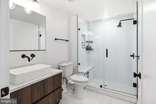 1723 Francis St, Philadelphia, PA 19130 - Photo 8