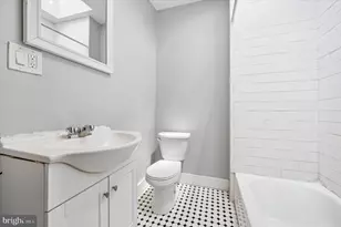 2406 W Clearfield St, Philadelphia, PA 19132 - Photo 6