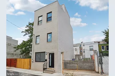 2225 N Waterloo Street, Philadelphia, PA 19133 - Photo 2
