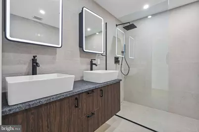 514 S 20th Street #A, Philadelphia, PA 19146 - Photo 4