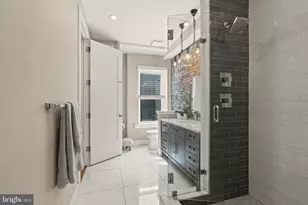 729 S 15th St, Philadelphia, PA 19146 - Photo 28