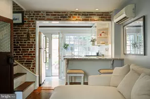 229 S Jessup St, Philadelphia, PA 19107 - Photo 4