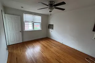 7235 Dungan Rd, Philadelphia, PA 19111 - Photo 12
