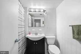 224 W Rittenhouse Square, Philadelphia, PA 19103 - Photo 26