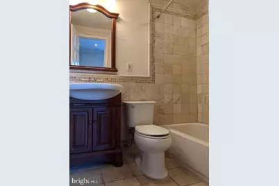 627 N 18th Street #205, Philadelphia, PA 19130 - Photo 8
