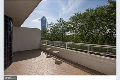 2301 Cherry Street #3C, Philadelphia, PA 19103 - Photo 8