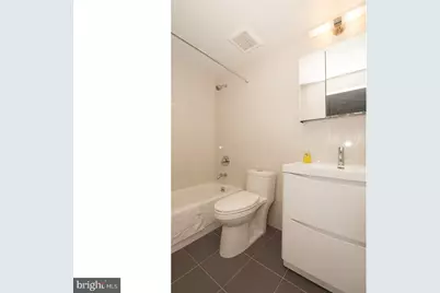 2301 Cherry Street #3C, Philadelphia, PA 19103 - Photo 18