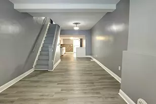 2411 N Lawrence St, Philadelphia, PA 19133 - Photo 6