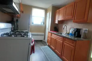 6921 Sylvester St, Philadelphia, PA 19149 - Photo 16