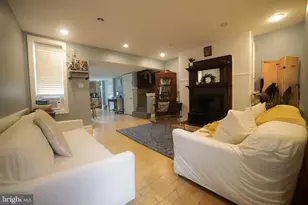 908 New Market St, Philadelphia, PA 19123 - Photo 10
