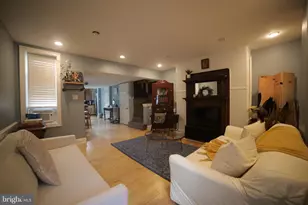 908 New Market St, Philadelphia, PA 19123 - Photo 16
