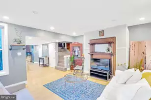 908 New Market St, Philadelphia, PA 19123 - Photo 4