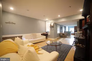 908 New Market St, Philadelphia, PA 19123 - Photo 14
