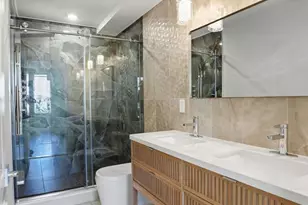 1517 Bodine Street N, Philadelphia, PA 19122 - Photo 12