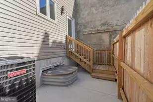 1517 Bodine Street N, Philadelphia, PA 19122 - Photo 26
