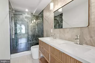 1517 Bodine Street N, Philadelphia, PA 19122 - Photo 12