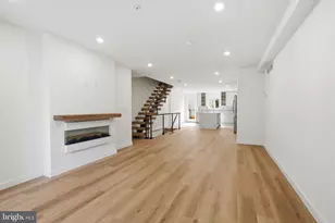 1517 Bodine Street N, Philadelphia, PA 19122 - Photo 6
