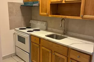 1814 S 5th St, Philadelphia, PA 19148 - Photo 2