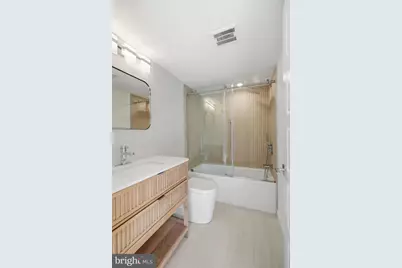 1517 Bodine Street N #B, Philadelphia, PA 19122 - Photo 18